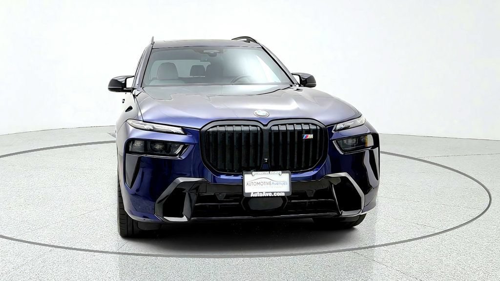 Used 2024 BMW X7 M60i w/ Executive Package AWD/4WD image 2