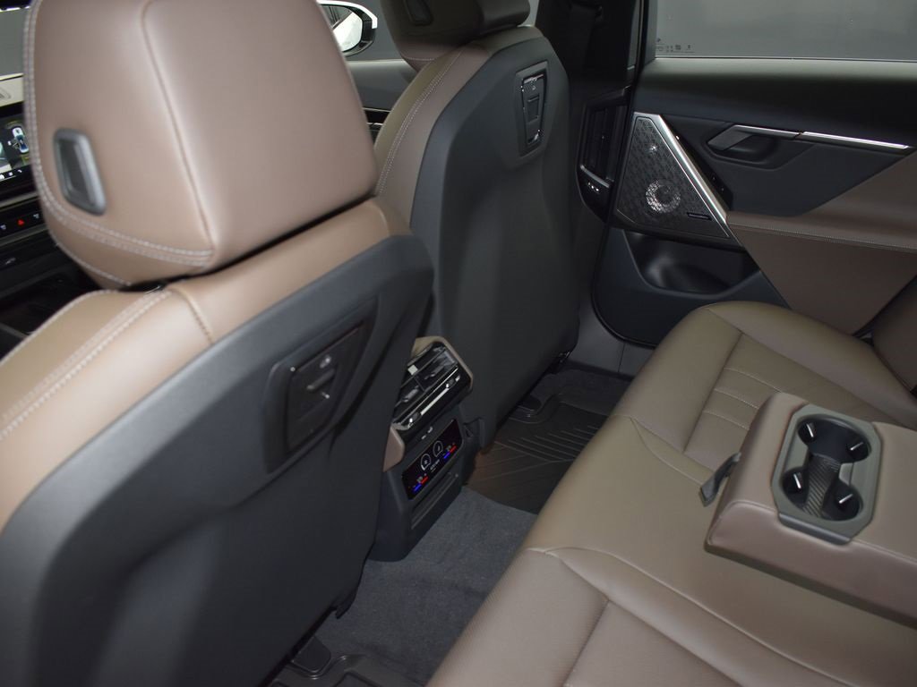 New 2026 BMW 530i w/ M Sport Package image 15