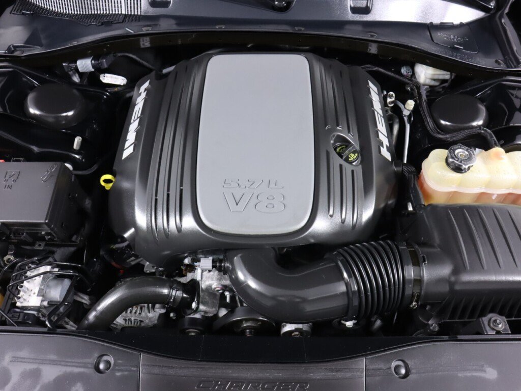 Used 2015 Dodge Charger R/T RWD image 43