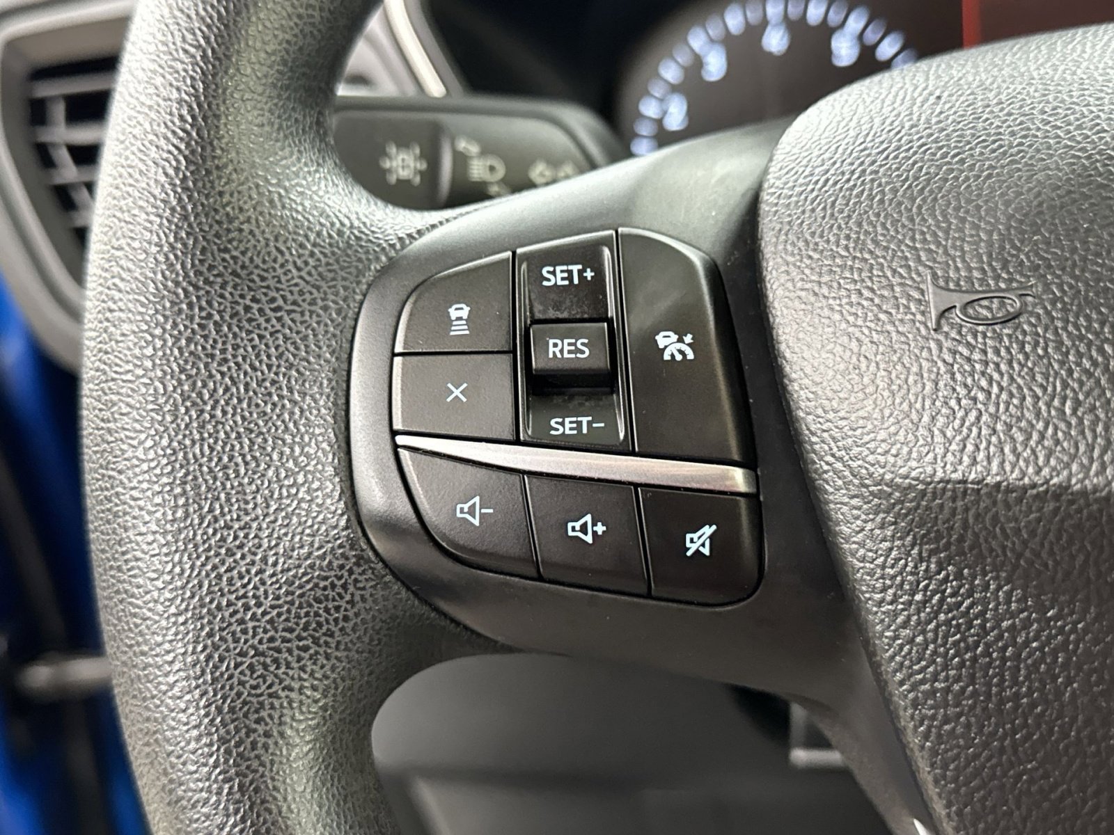 Used 2020 Ford Escape SE image 36