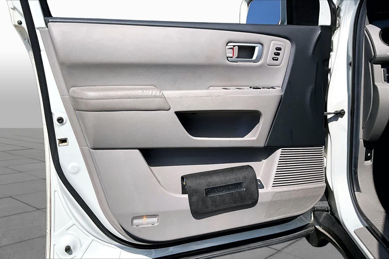 Used 2012 Honda Pilot Touring image 20