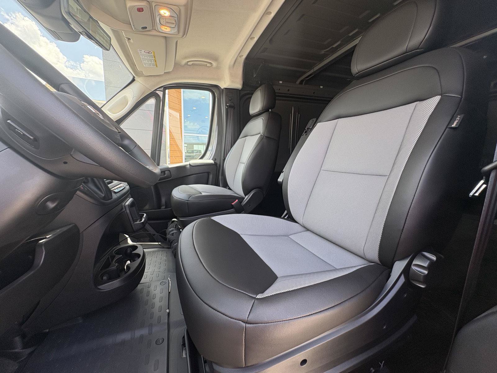 New 2026 RAM ProMaster 1500 w/ Convenience Group FWD image 13