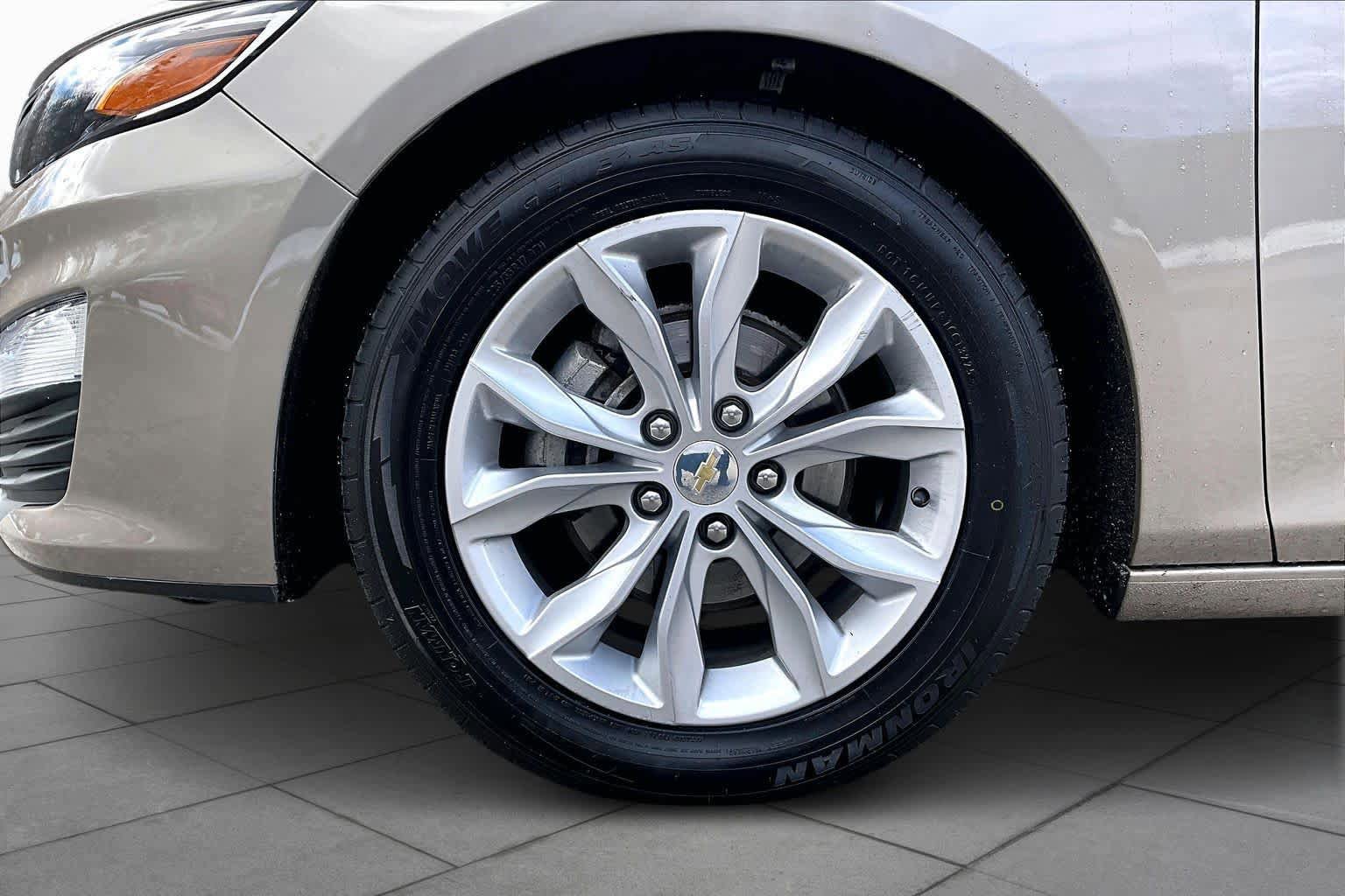 Used 2023 Chevrolet Malibu LT FWD image 11