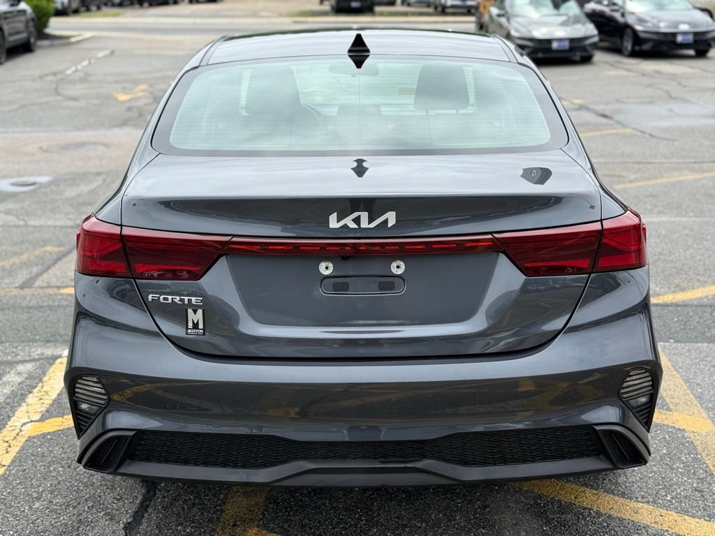 Used 2023 Kia Forte LXS FWD image 5