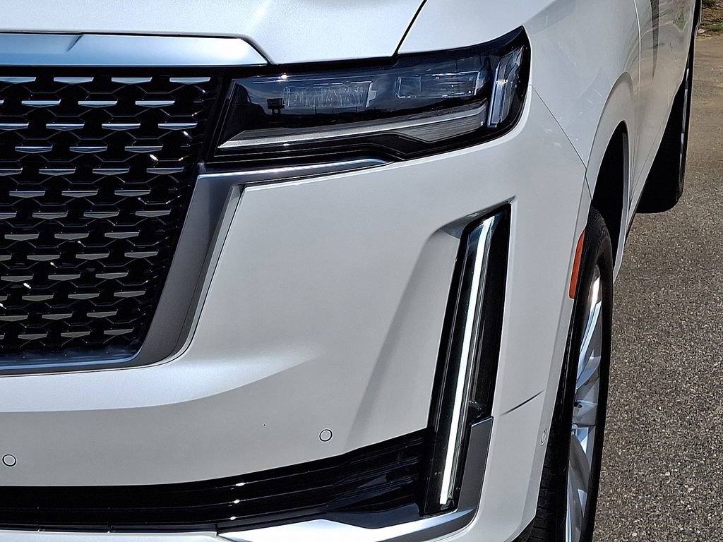 Used 2024 Cadillac Escalade ESV Premium Luxury w/ Performance Package image 9