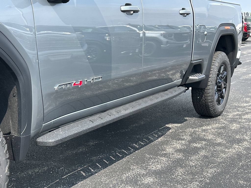 New 2026 GMC Sierra 2500 AT4 w/ AT4 Premium Plus Package AWD/4WD image 14