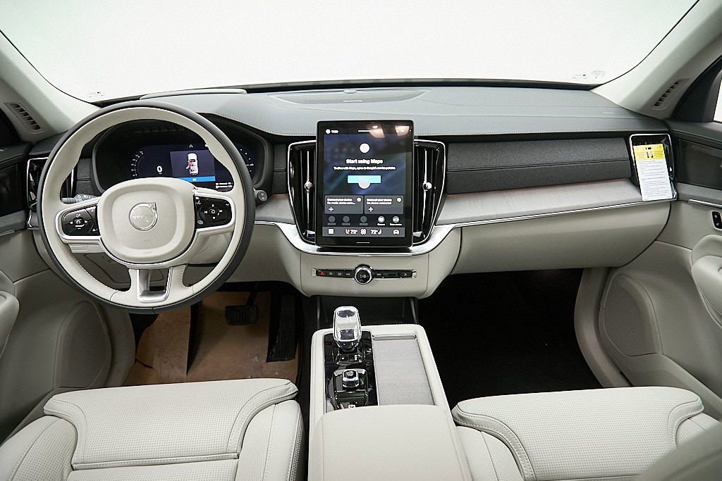 New 2026 Volvo XC90 T8 Ultra w/ Protection Package image 25