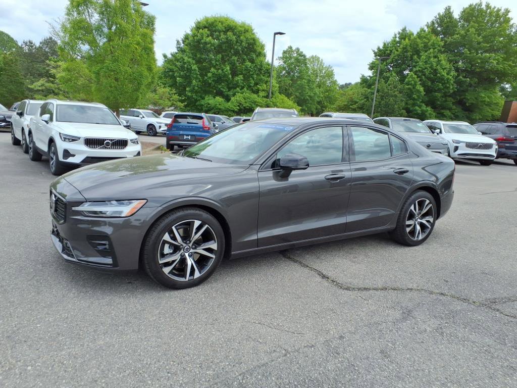 Certified 2025 Volvo S60 B5 Plus image 10