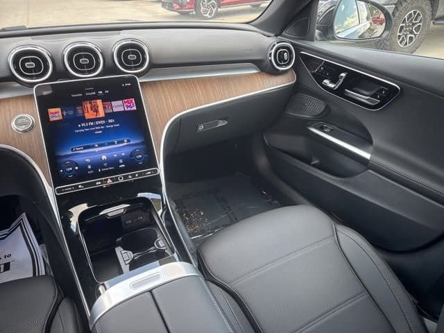 Certified 2025 Mercedes-Benz C 300 4MATIC Sedan image 13