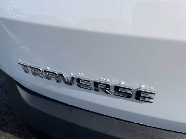 Used 2023 Chevrolet Traverse LS w/ Safety Package FWD image 11