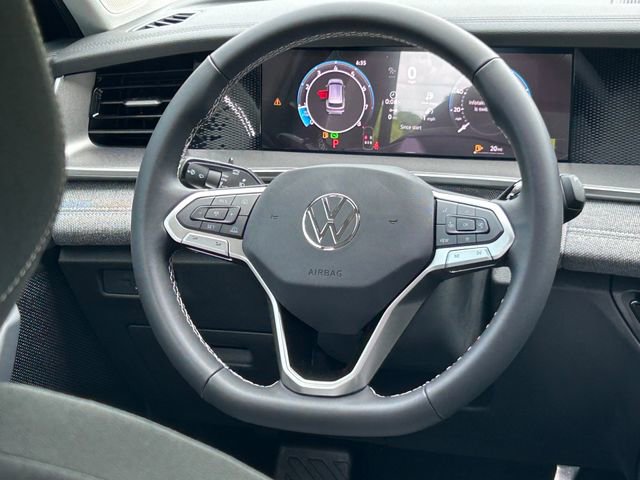 New 2026 Volkswagen Tiguan S FWD image 14