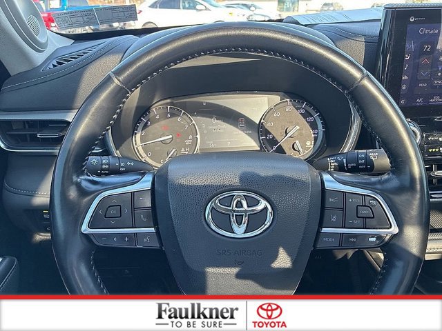 Certified 2021 Toyota Highlander Platinum image 29