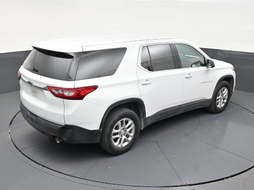 Used 2021 Chevrolet Traverse LS FWD image 13