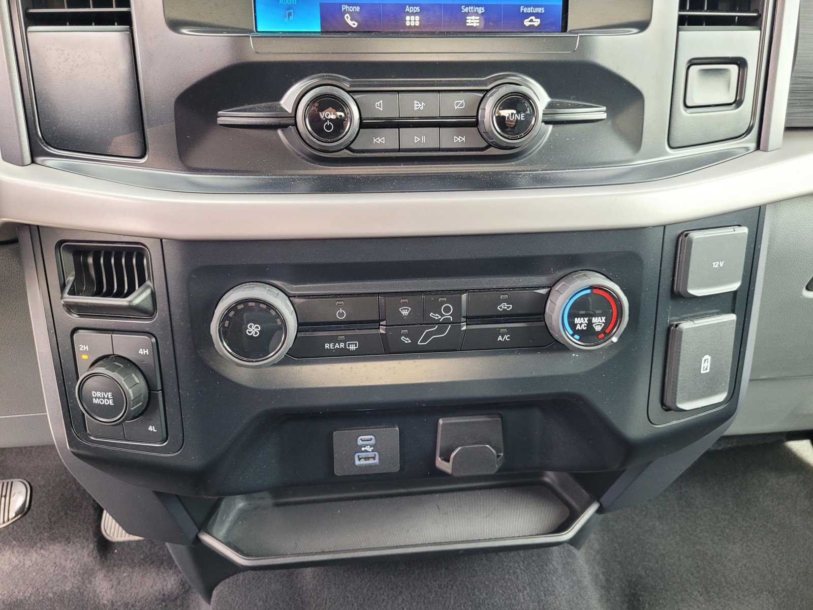 Used 2023 Ford F150 XLT image 18