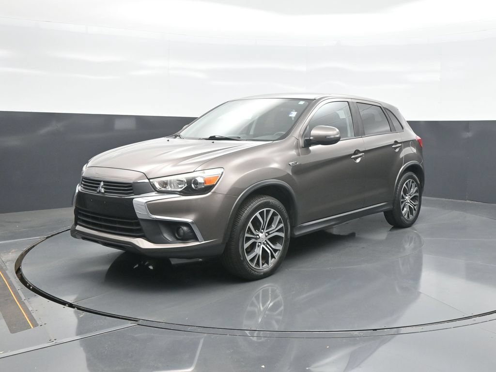 Used 2017 Mitsubishi Outlander Sport ES AWD/4WD image 3