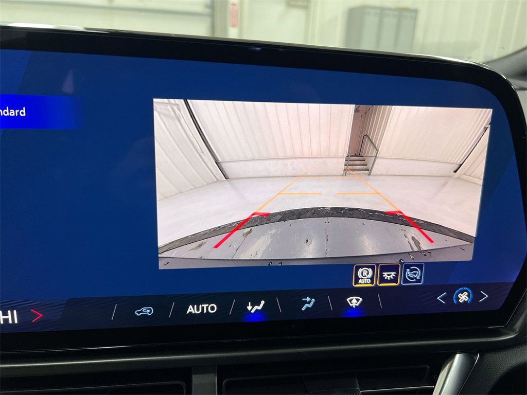 New 2026 Chevrolet Equinox EV LT image 15