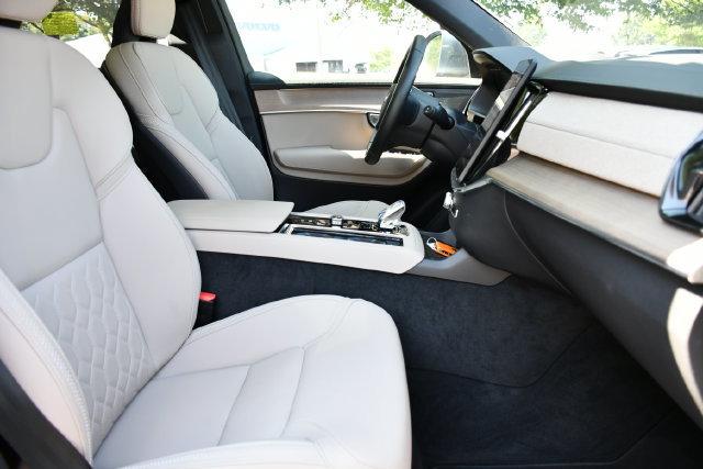 Certified 2026 Volvo XC90 B6 Plus AWD/4WD image 27