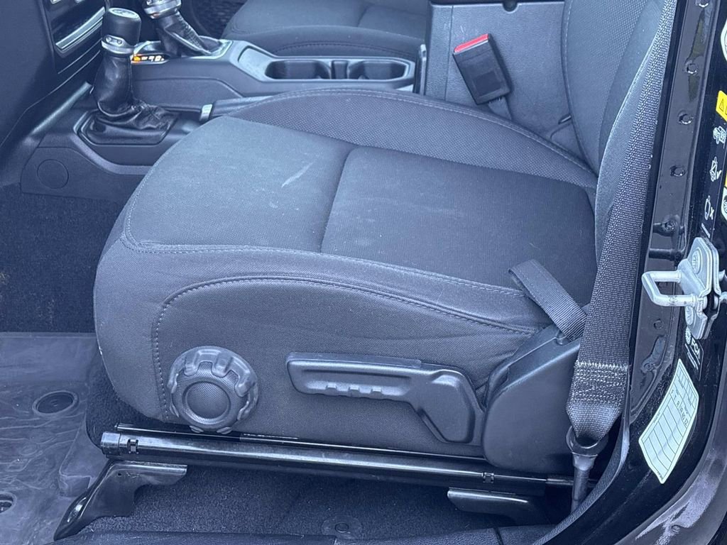 Used 2023 Jeep Gladiator Sport image 25