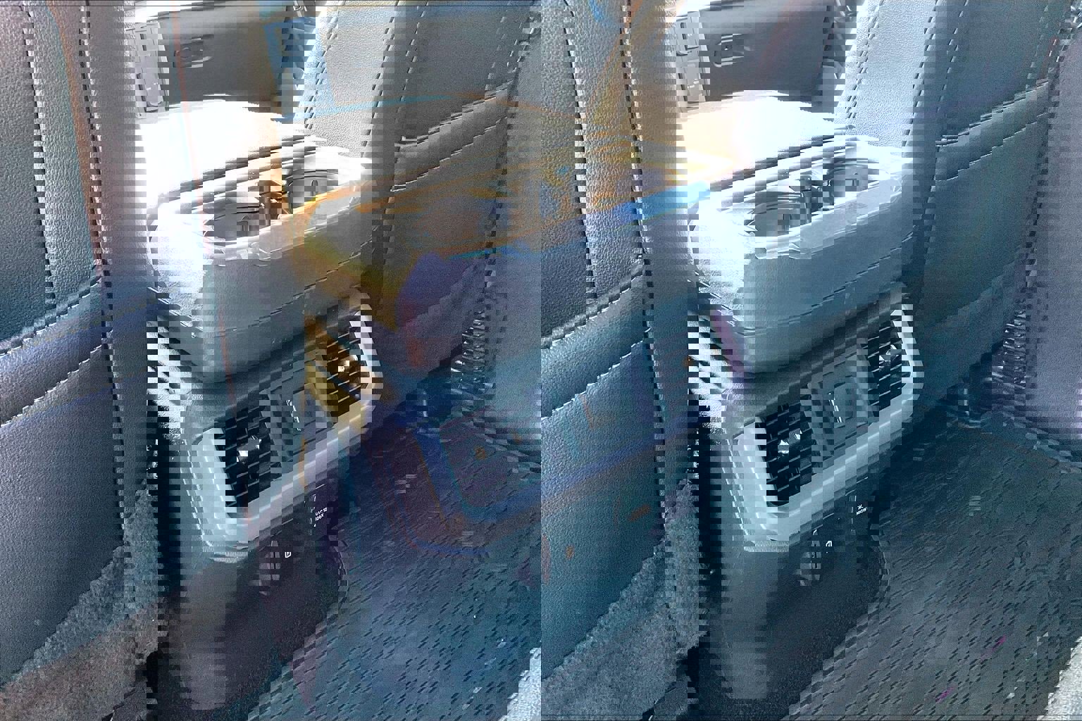 Used 2021 Ford F150 Lariat image 11