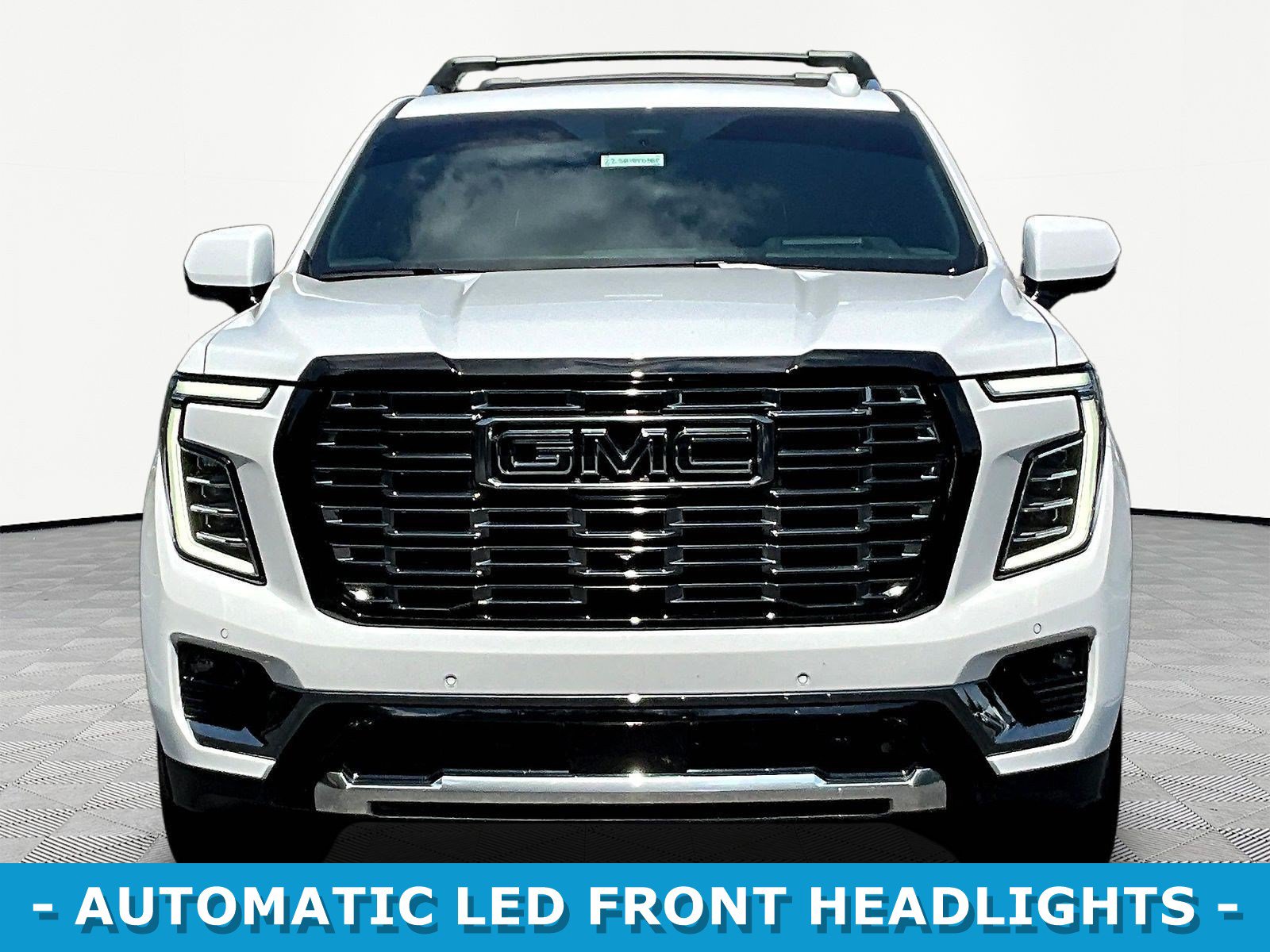 Used 2025 GMC Yukon Denali Ultimate AWD/4WD image 2