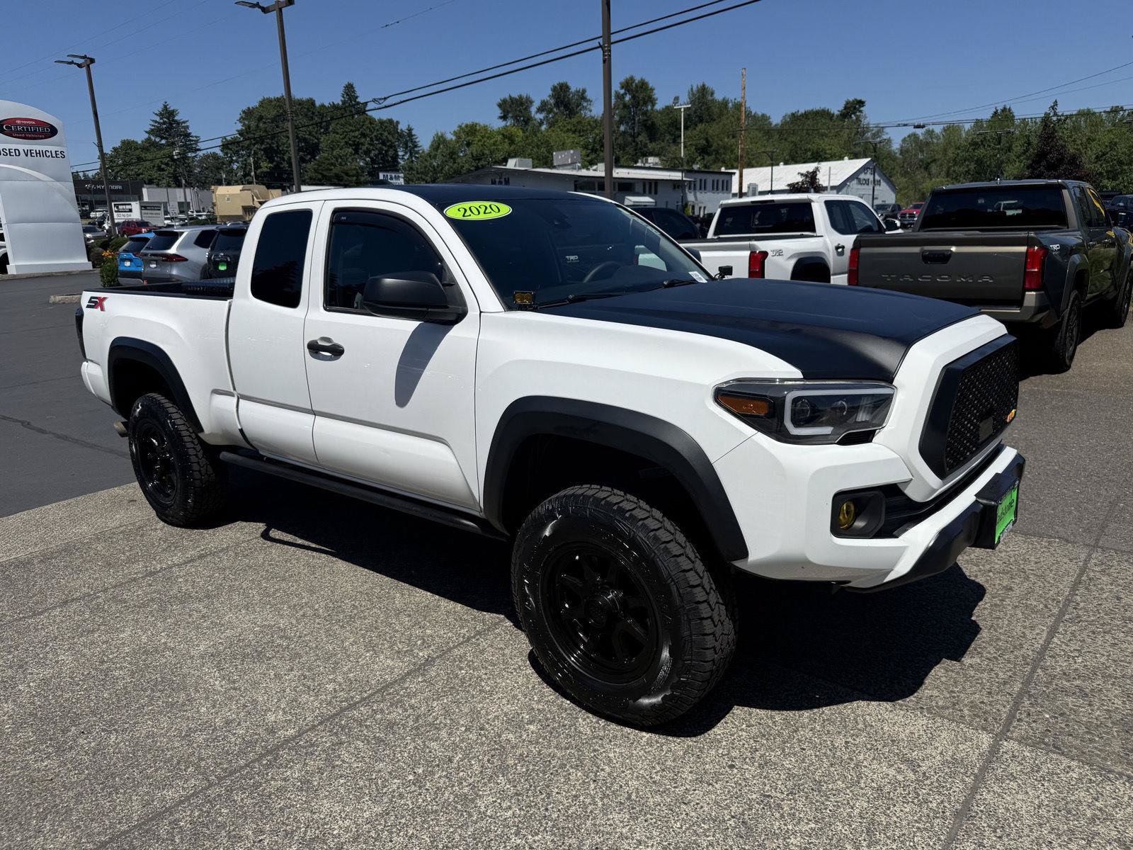 Used 2020 Toyota Tacoma SR w/ SX Package AWD/4WD image 6