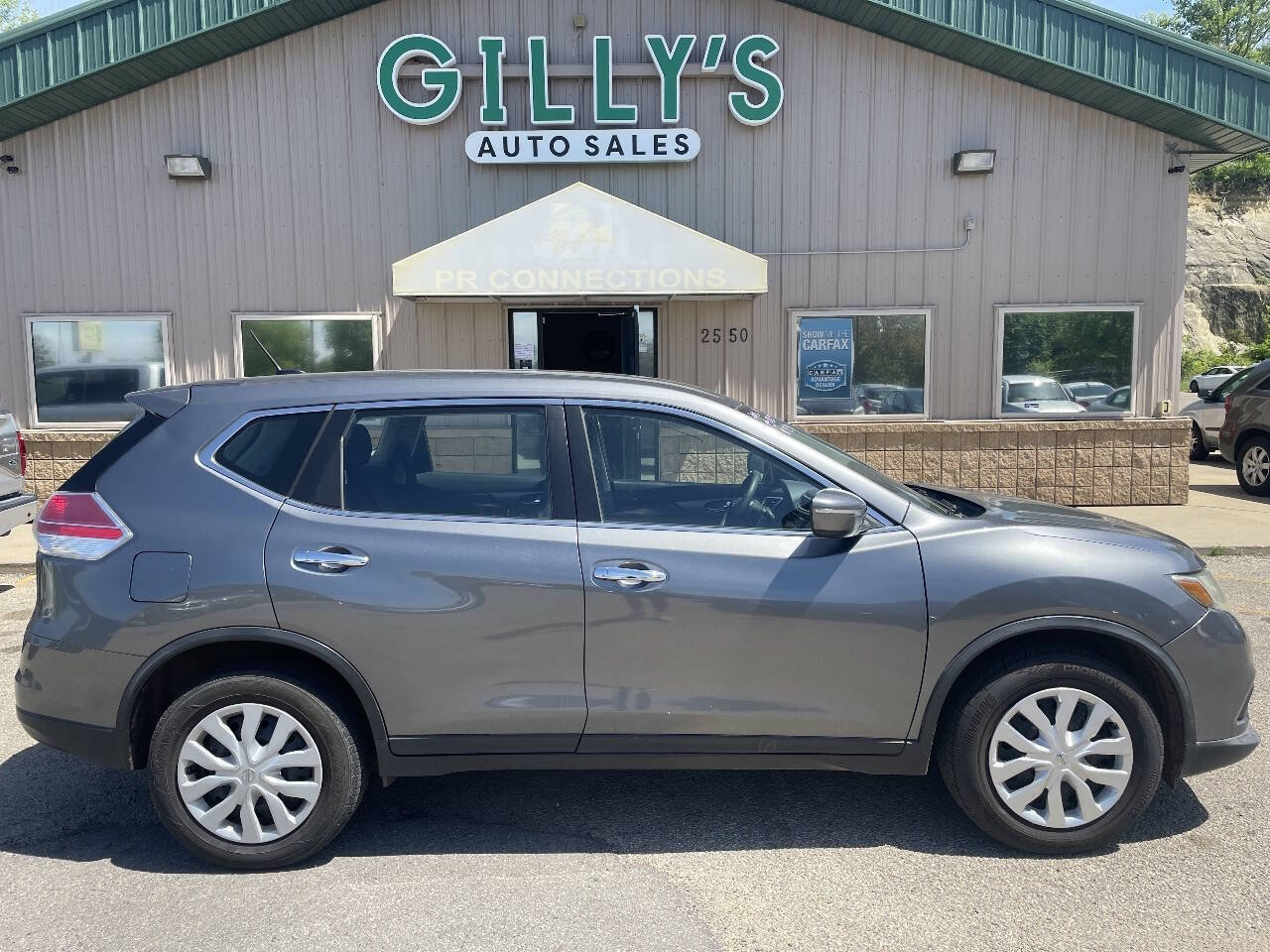 Used 2015 Nissan Rogue S AWD/4WD image 1
