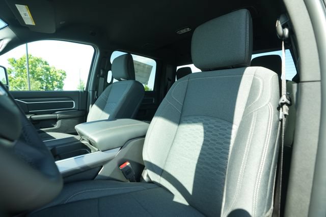 New 2026 RAM 2500 Big Horn AWD/4WD image 38