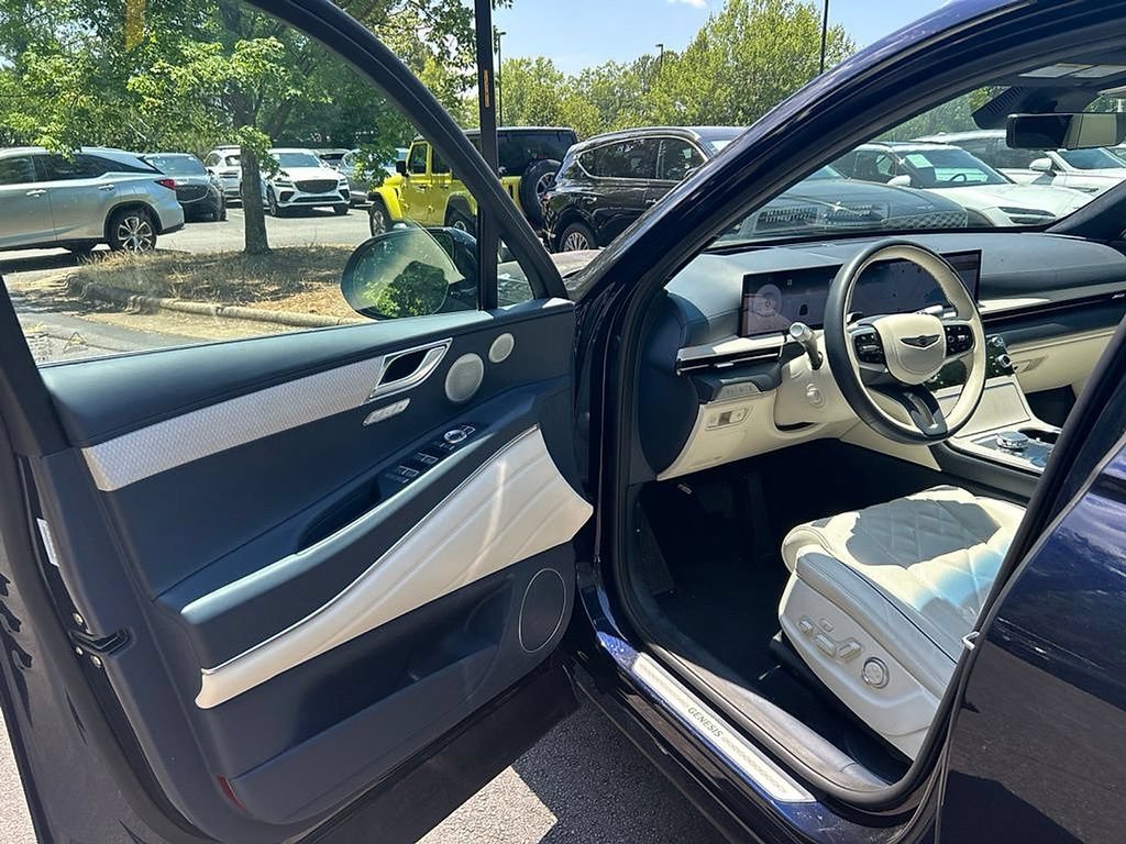 Certified 2026 Genesis GV80 3.5T Prestige AWD/4WD image 6