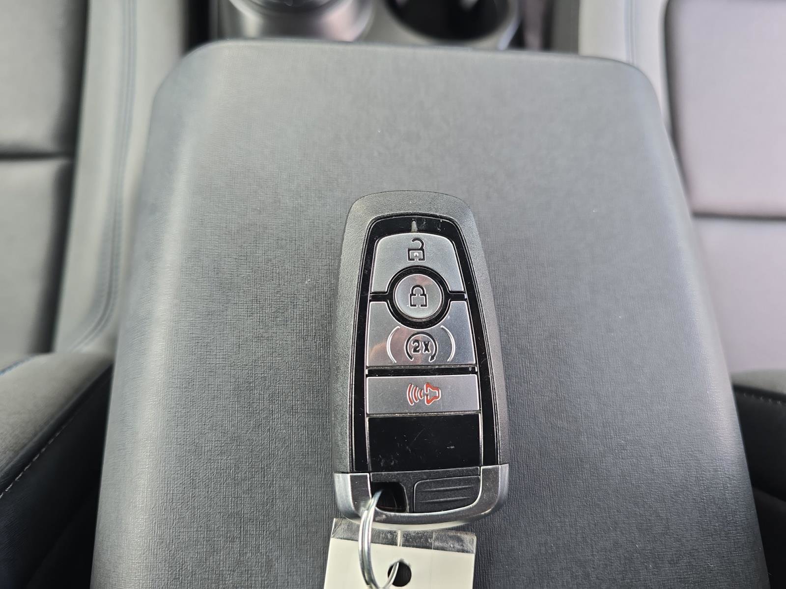 Used 2022 Ford Bronco Black Diamond image 12