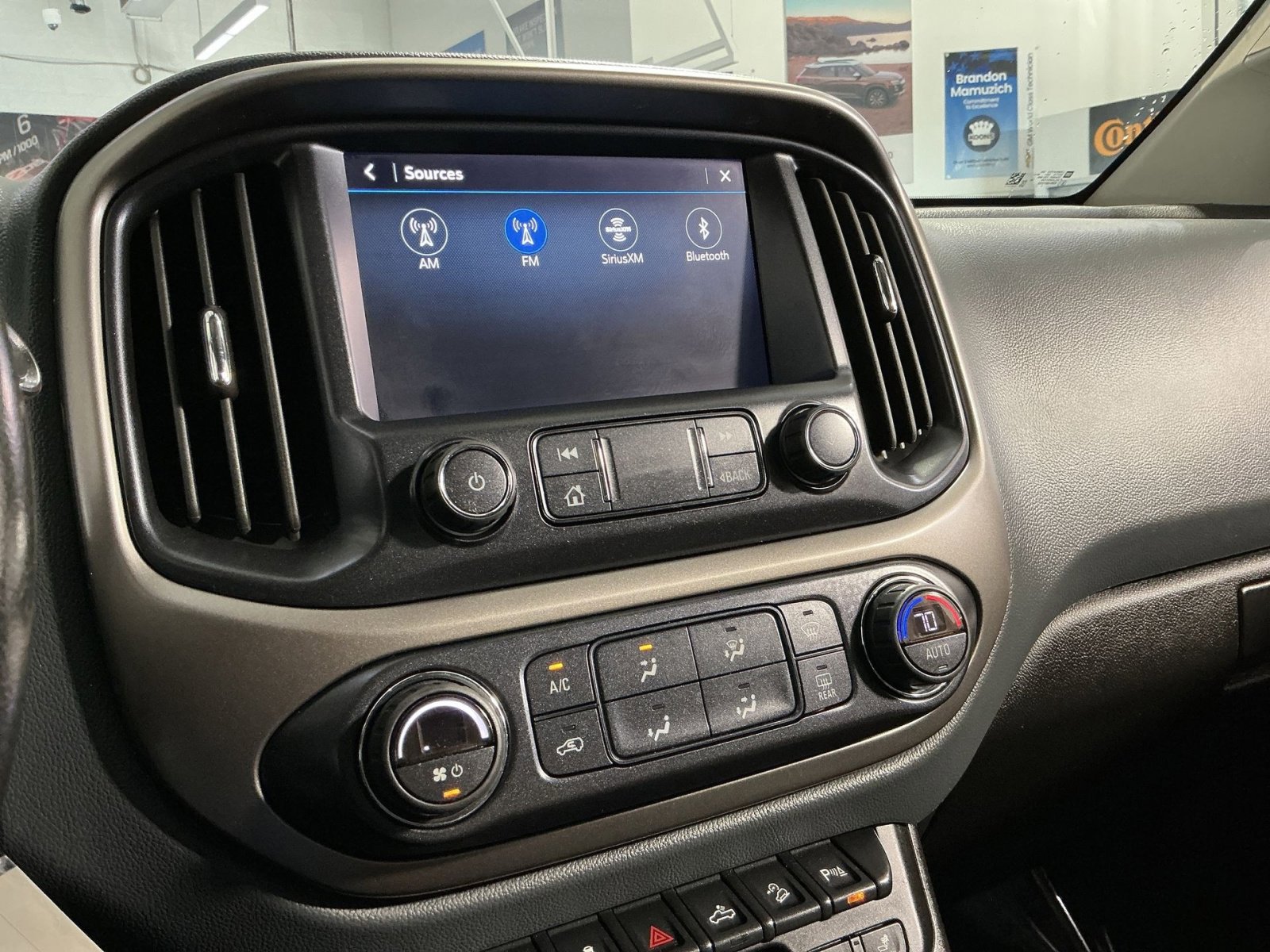 Used 2022 Chevrolet Colorado Z71 image 26