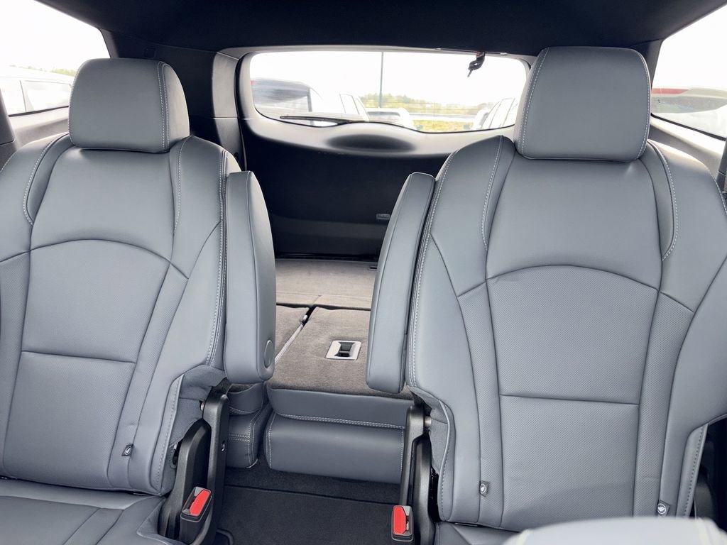 Used 2024 Buick Enclave Essence w/ Experience Buick Package AWD/4WD image 22