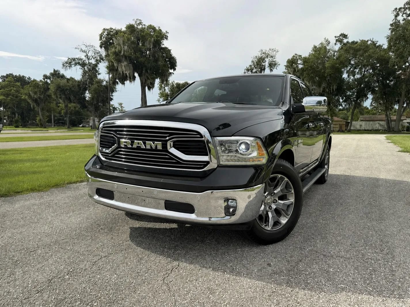 Used 2017 RAM 1500 Limited