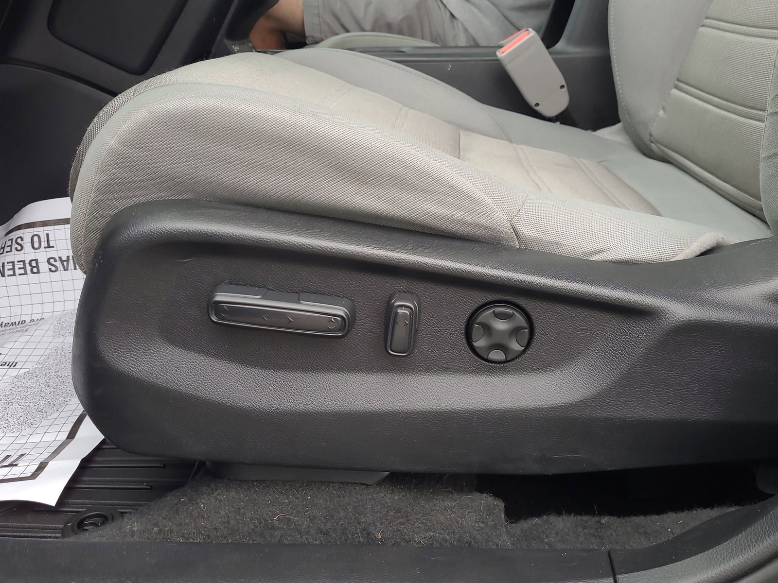 Used 2020 Honda CR-V EX image 23