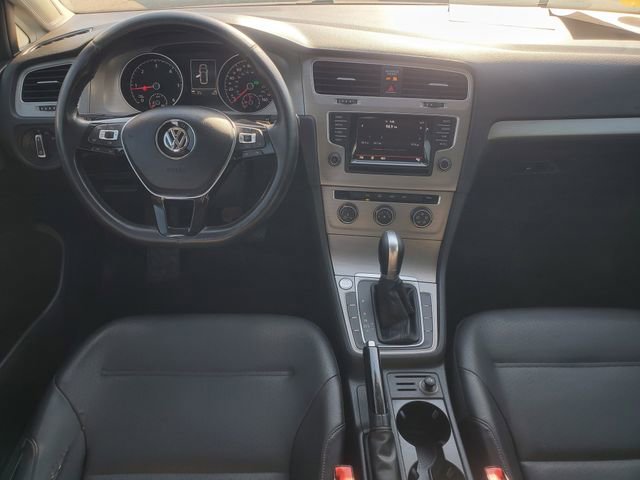 Used 2015 Volkswagen Golf TDI S FWD image 22