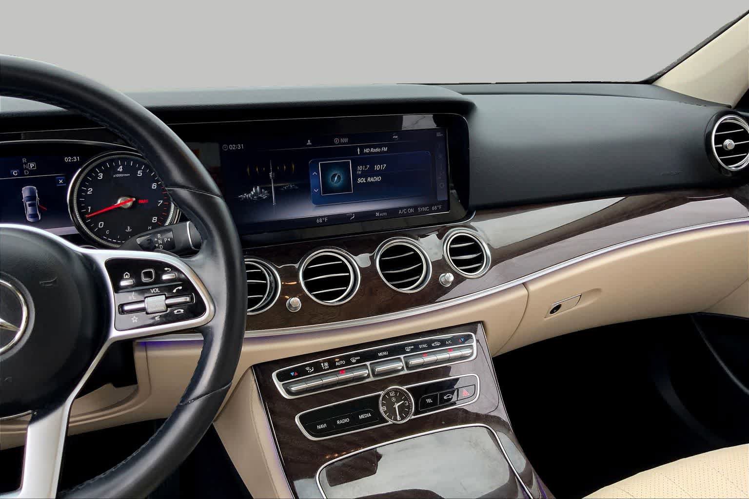 Used 2019 Mercedes-Benz E 300 image 7