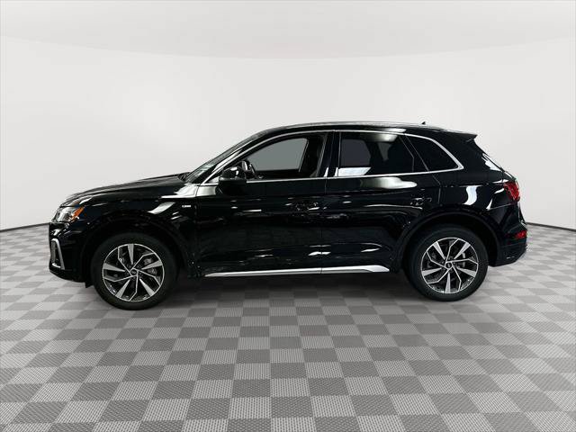 Used 2023 Audi Q5 2.0T Premium Plus w/ Premium Plus Package AWD/4WD image 4