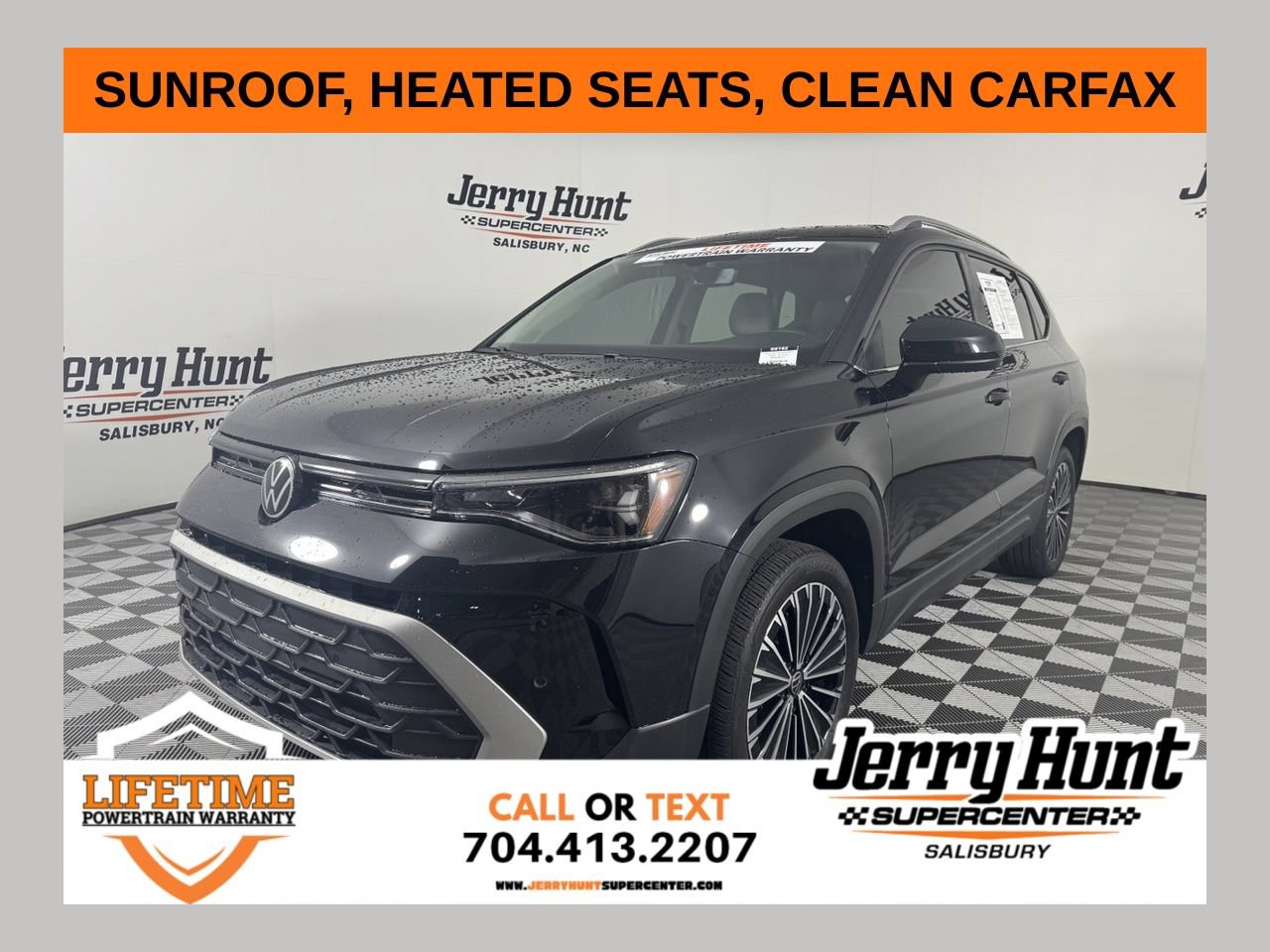 Used 2025 Volkswagen Taos SE w/ Panoramic Sunroof Package FWD image 1