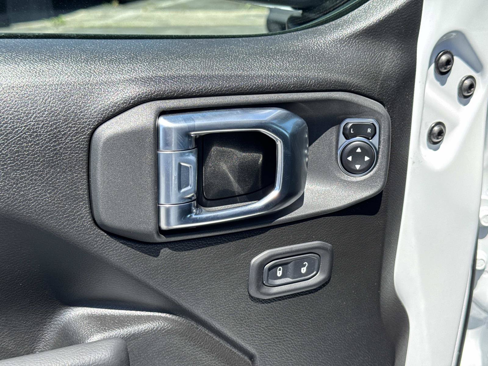 New 2026 Jeep Gladiator Sport AWD/4WD image 22