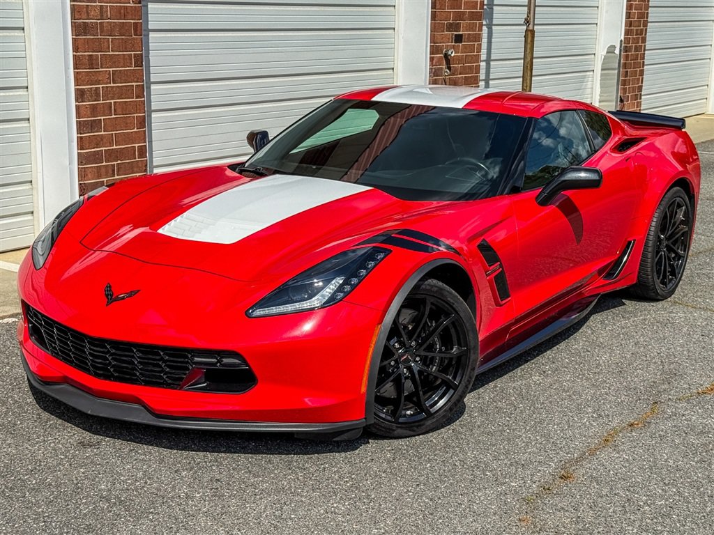 Used 2019 Chevrolet Corvette Grand Sport RWD image 3