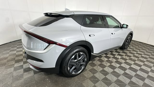 Used 2025 Kia EV6 Light AWD/4WD image 2