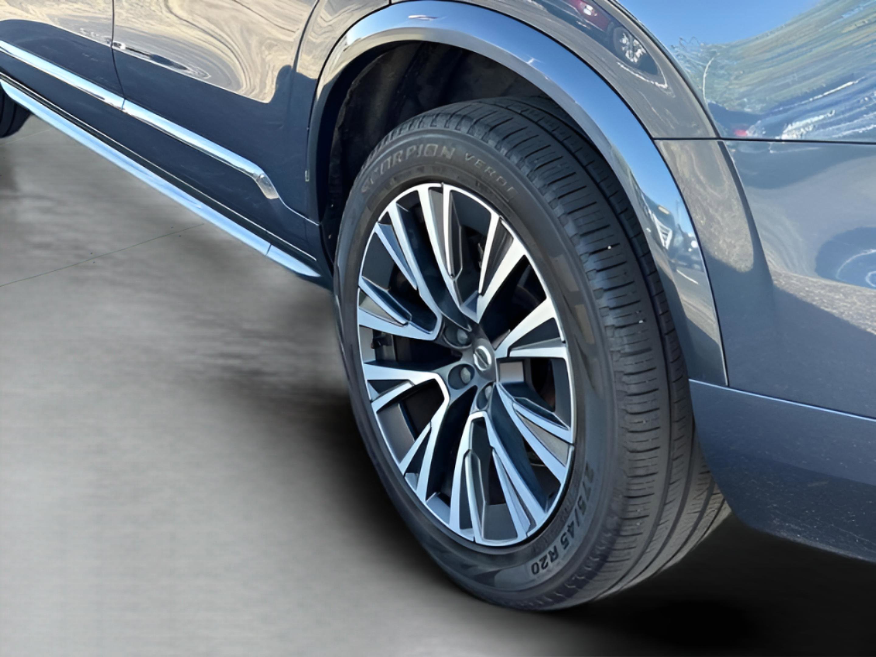 Used 2020 Volvo XC90 T6 Momentum AWD/4WD image 33