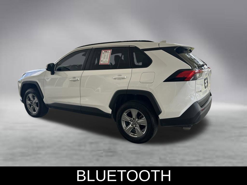 Used 2025 Toyota RAV4 XLE FWD image 5