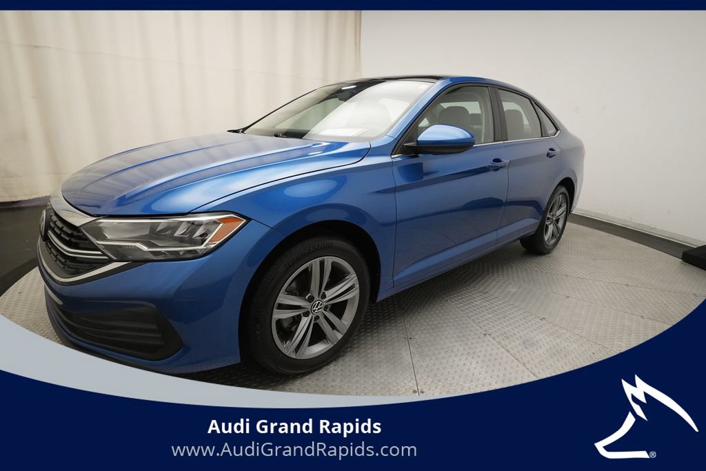 Used 2023 Volkswagen Jetta SE FWD image 1