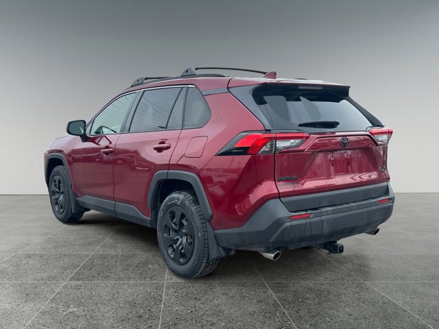 Used 2019 Toyota RAV4 LE w/ Carpet Mat Package AWD/4WD image 3