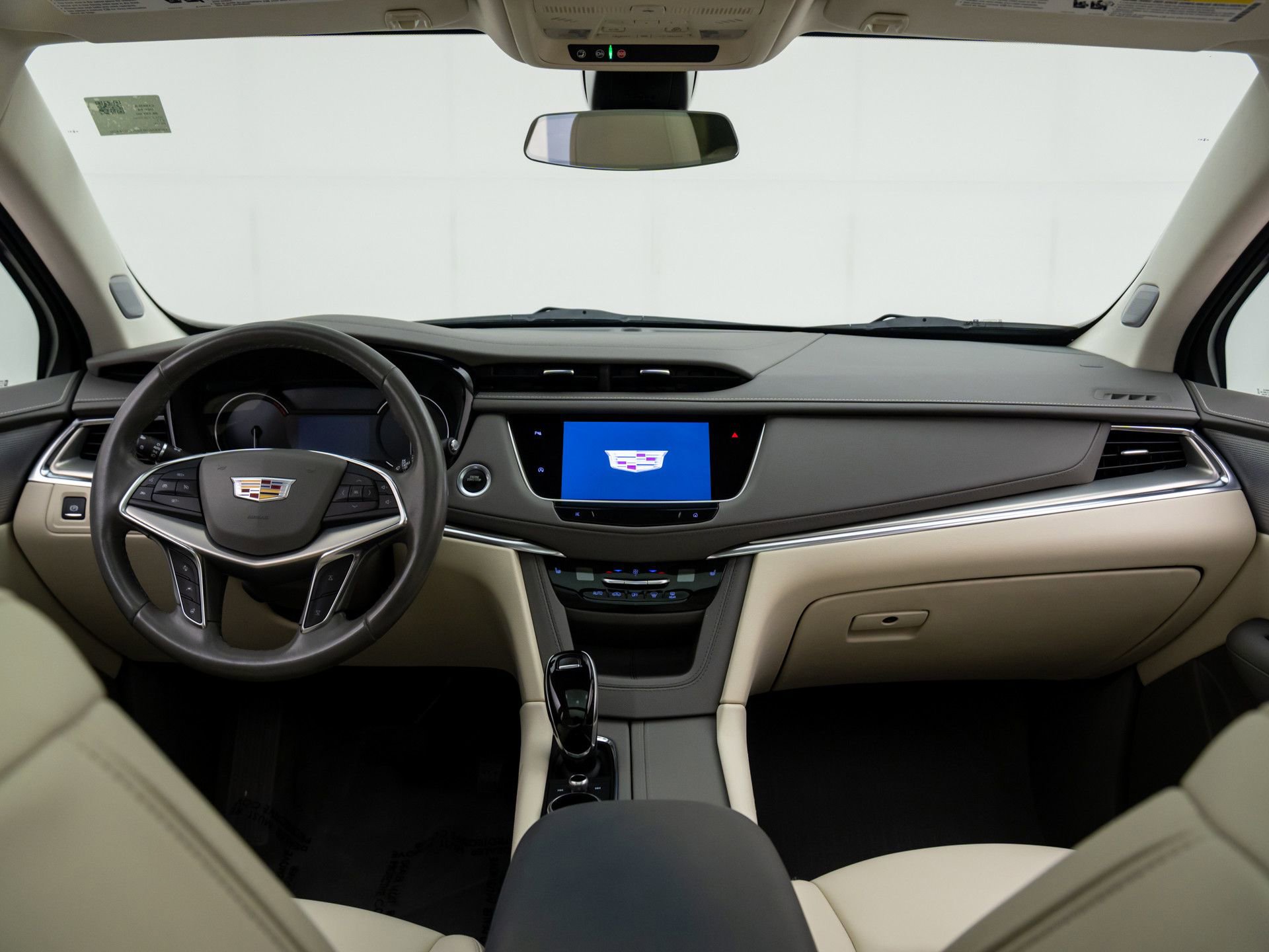 Certified 2022 Cadillac XT5 Premium Luxury w/ LPO, Floor Liner Package image 11