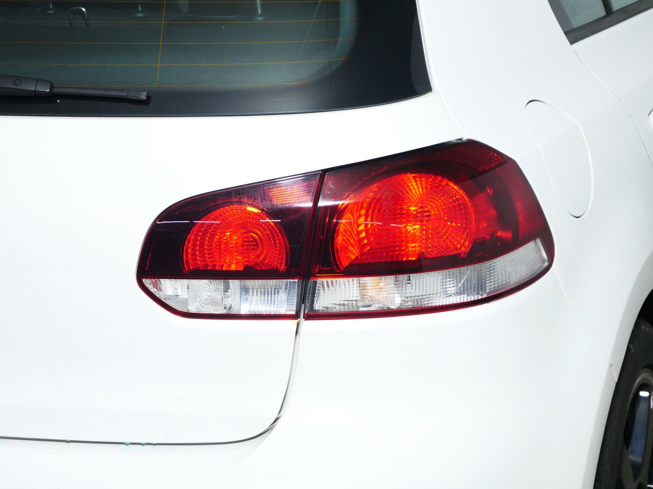 Used 2010 Volkswagen GTI 4-Door image 17