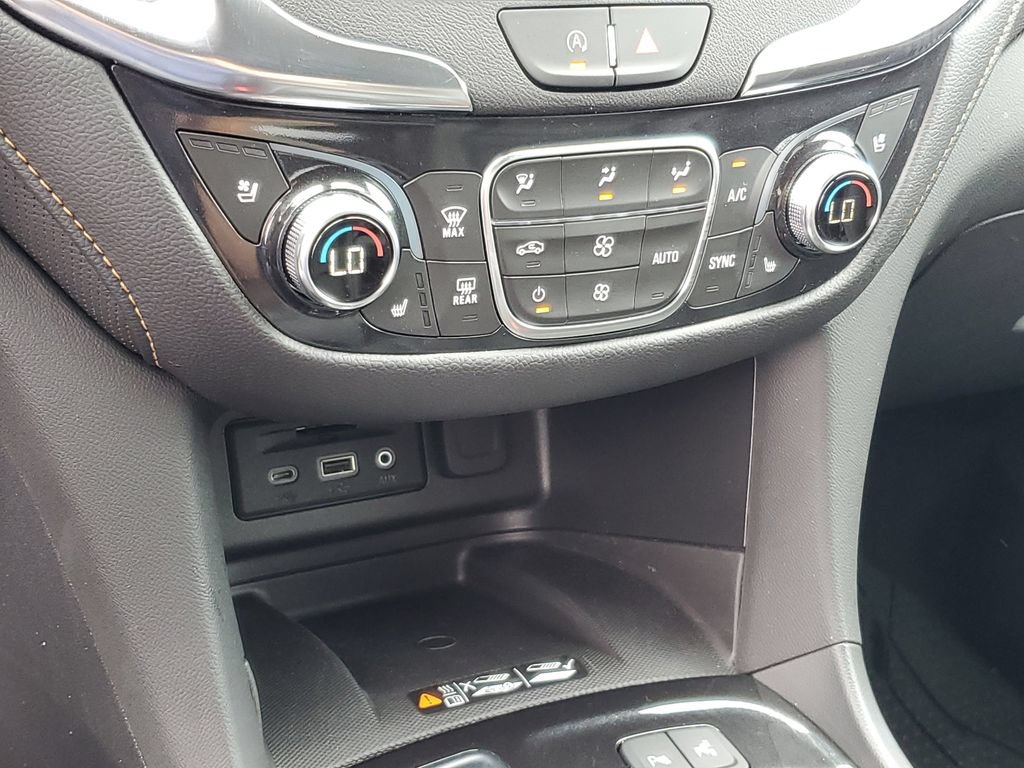 Used 2024 Chevrolet Equinox Premier AWD/4WD image 18