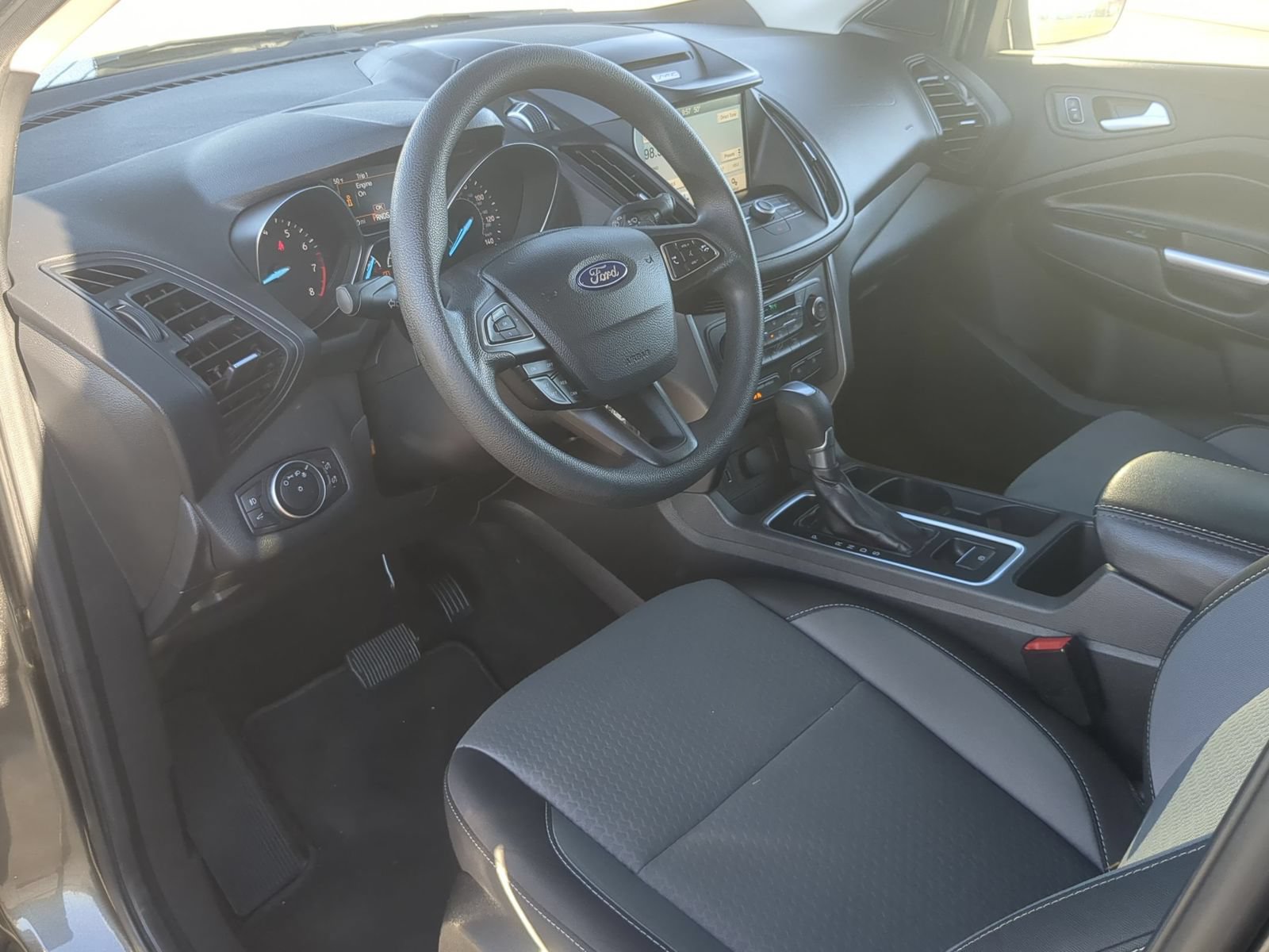 Used 2017 Ford Escape SE w/ Equipment Group 201A AWD/4WD image 15