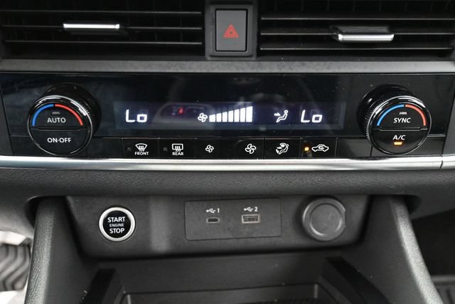 Used 2023 Nissan Rogue SV AWD/4WD image 22