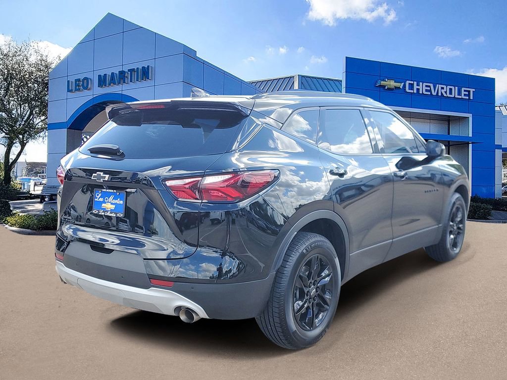 Used 2022 Chevrolet Blazer LT image 3